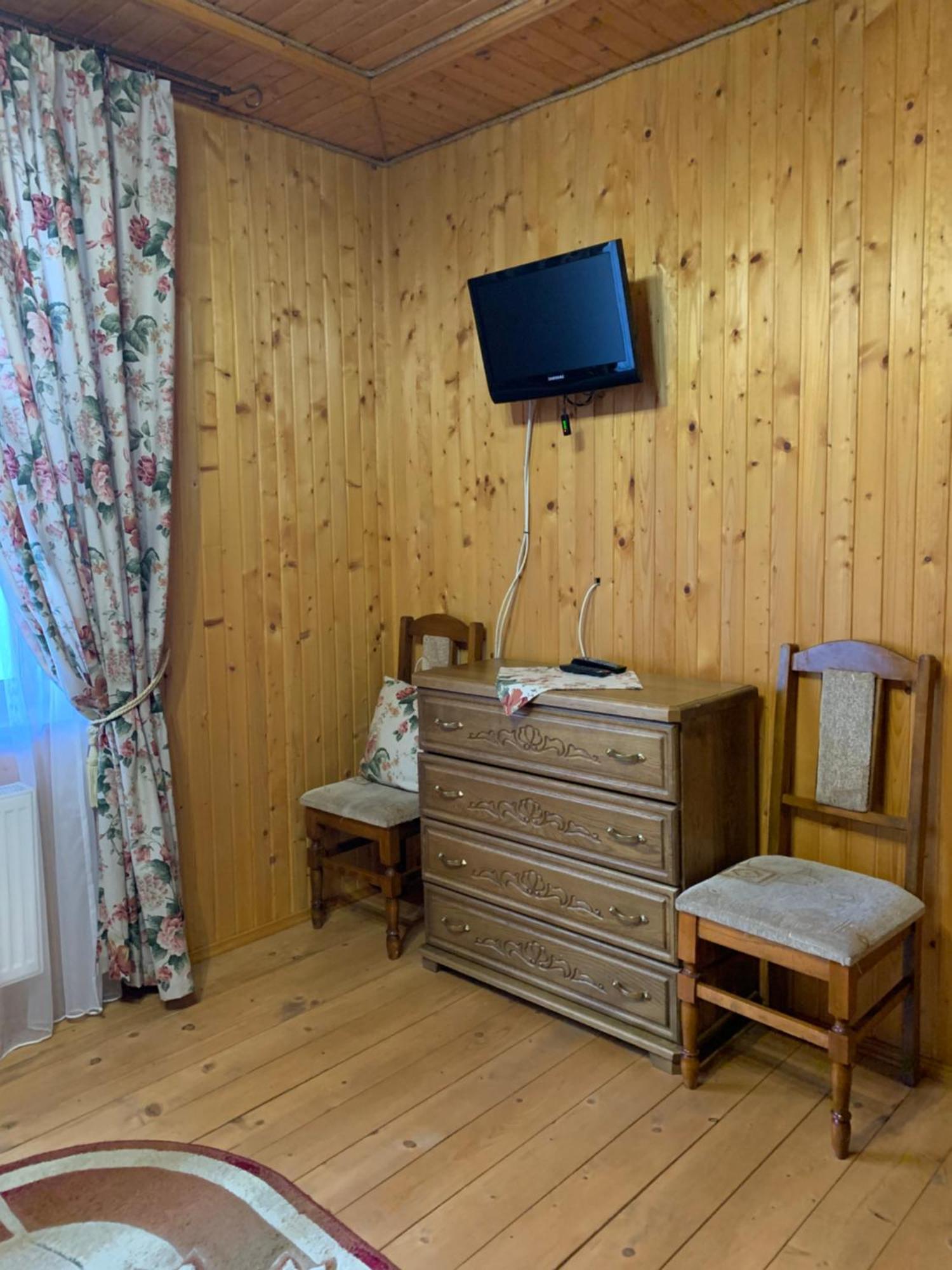 Dereviy Villa Yaremche Luaran gambar