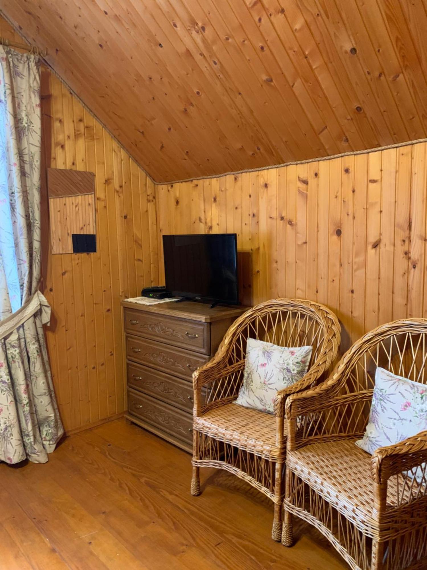 Dereviy Villa Yaremche Luaran gambar