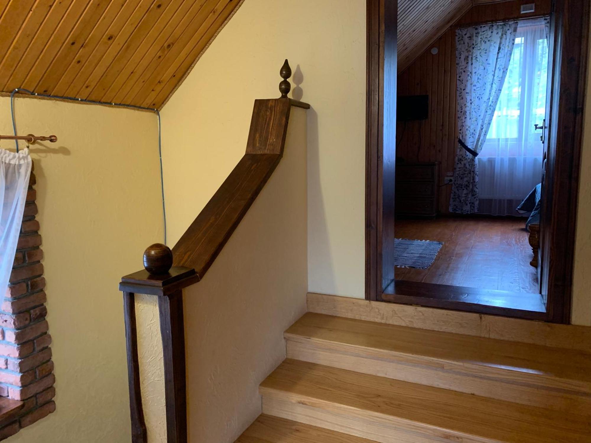 Dereviy Villa Yaremche Luaran gambar