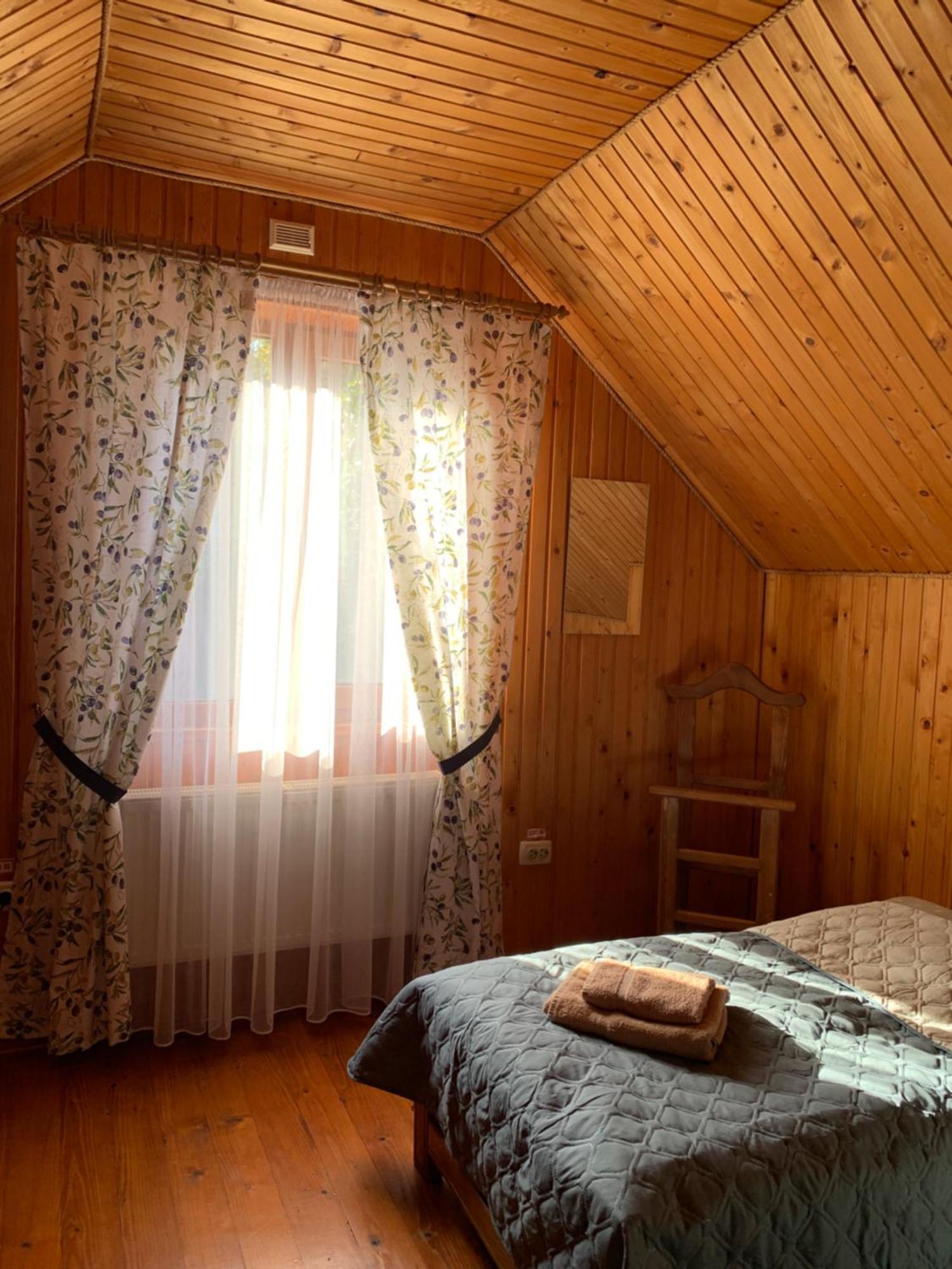 Dereviy Villa Yaremche Luaran gambar