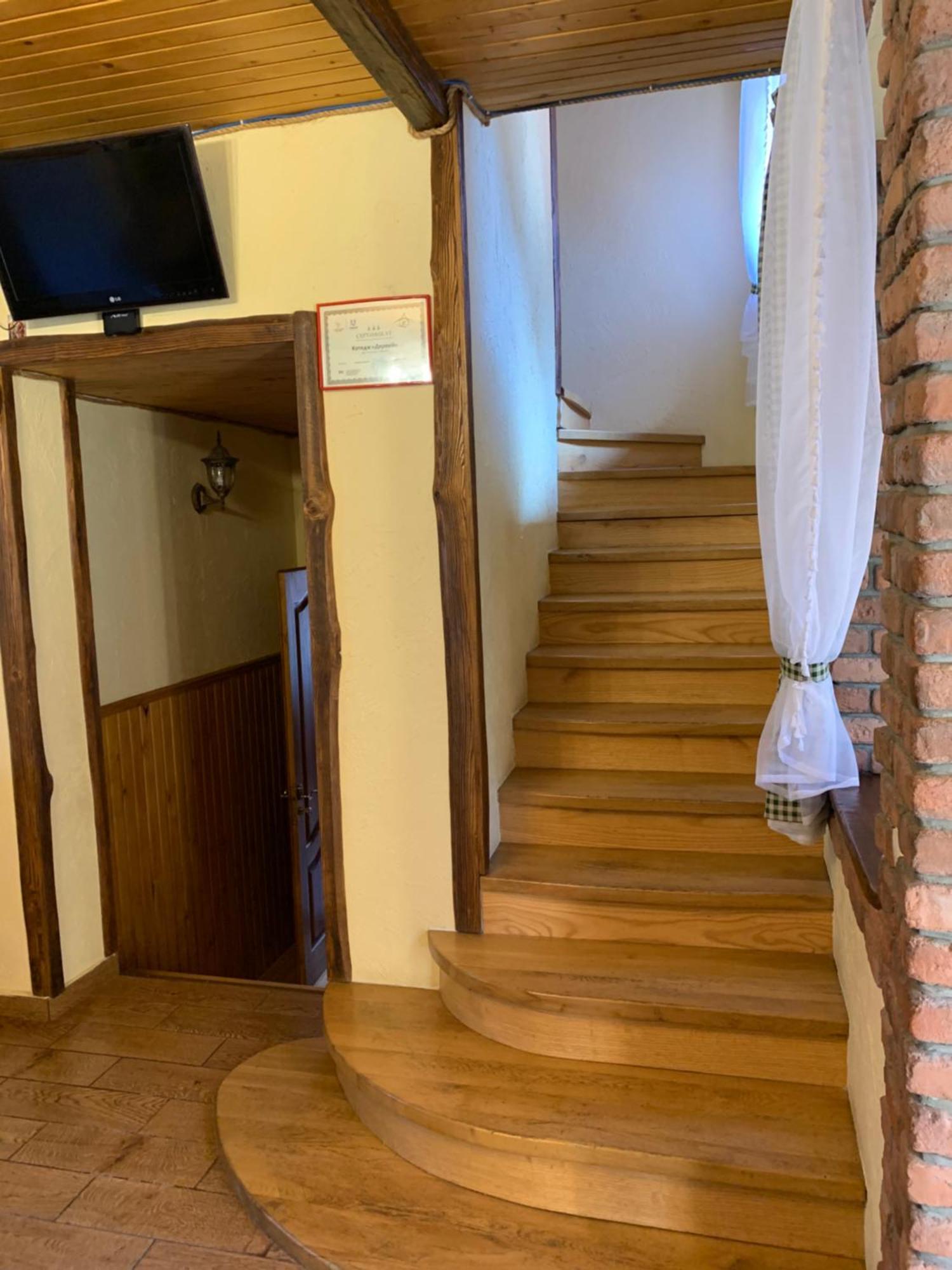 Dereviy Villa Yaremche Luaran gambar