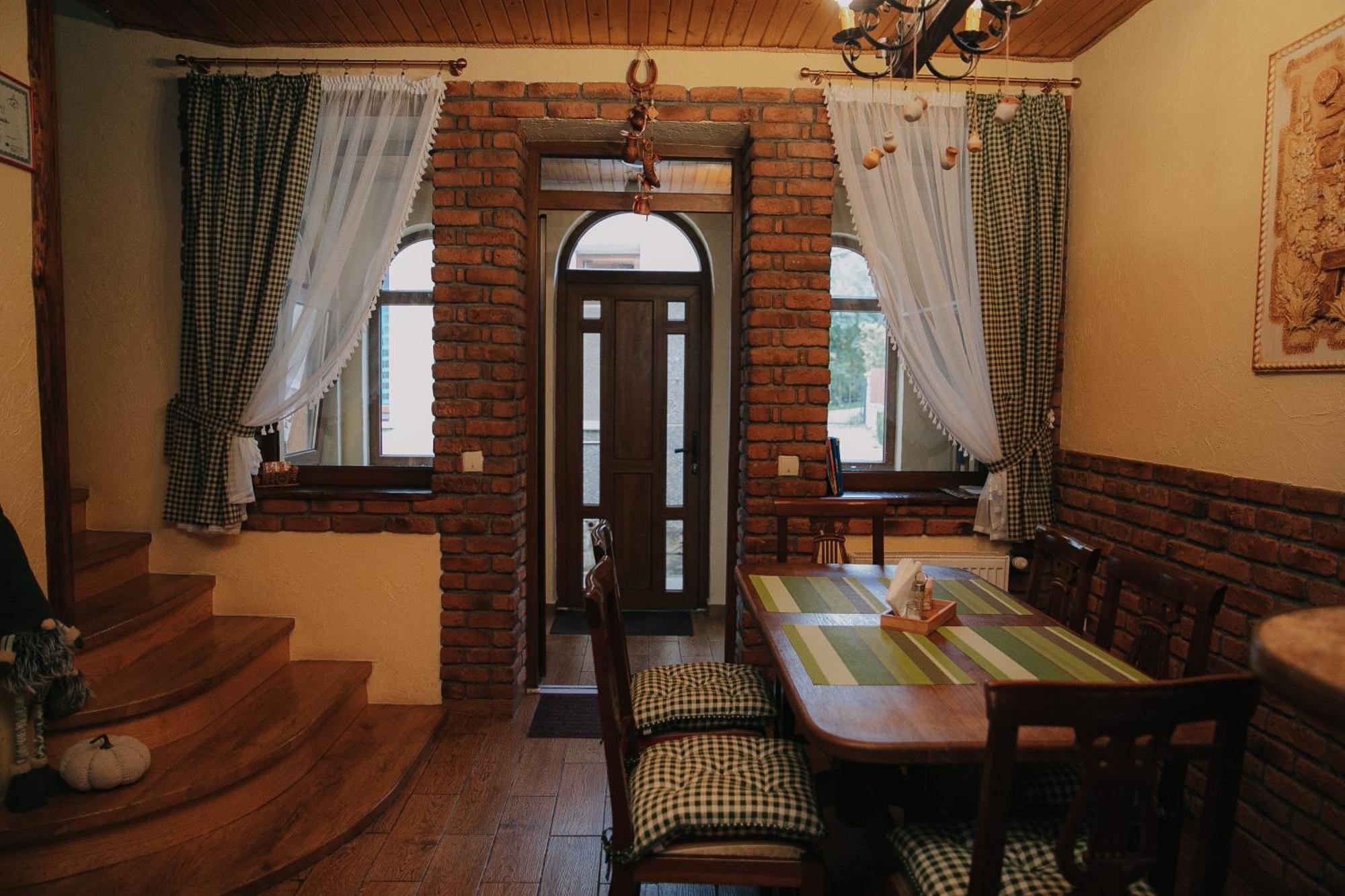 Dereviy Villa Yaremche Luaran gambar